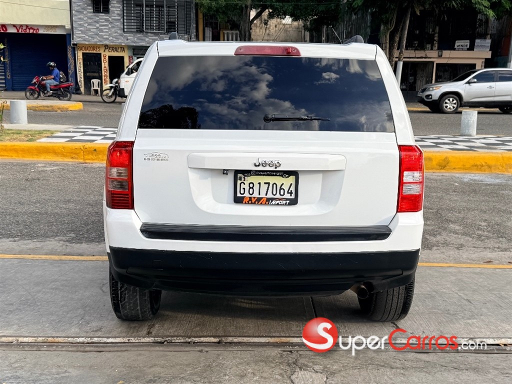 2017 Jeep Patriot — foto 11 / 12