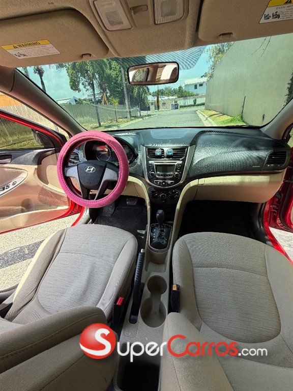 2017 Hyundai Accent SE — foto 12 / 12
