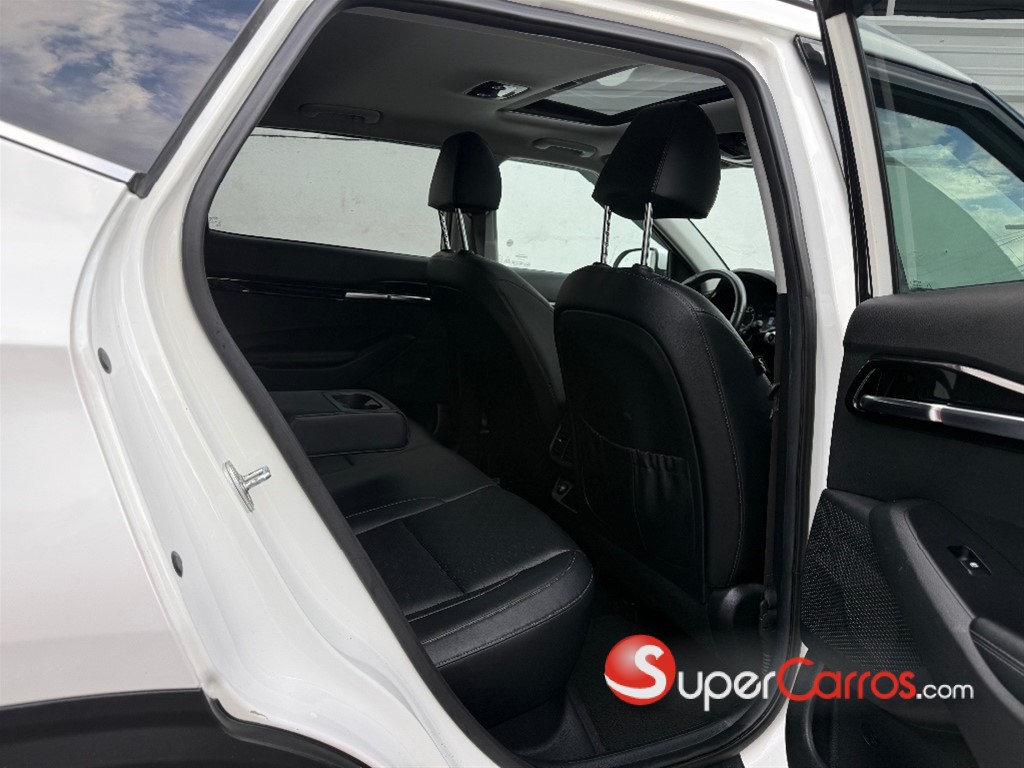 2021 Kia Seltos SX-T — foto 7 / 10
