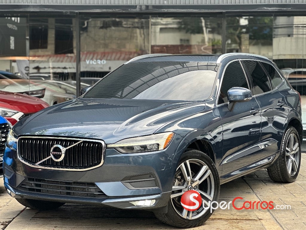 2021 Volvo XC60 Momentum T5 — foto 1 / 12