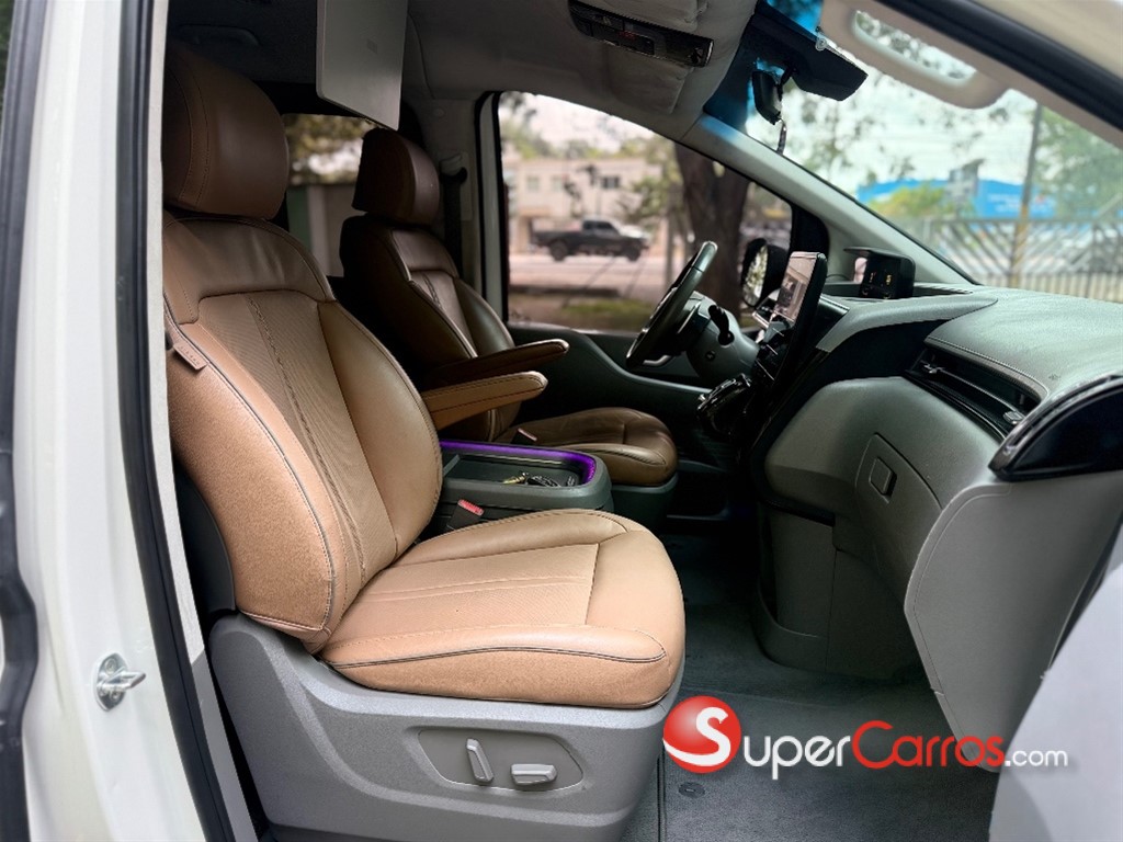 2022 Hyundai Staria — foto 6 / 9