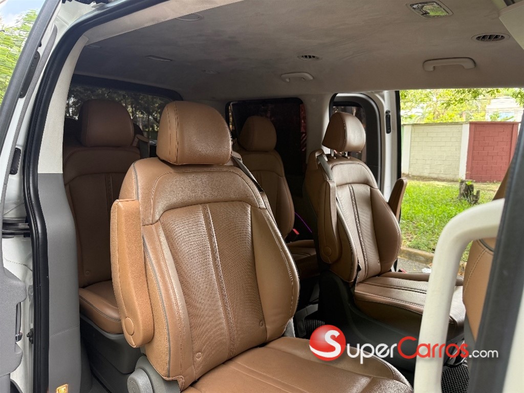 2022 Hyundai Staria — foto 9 / 9