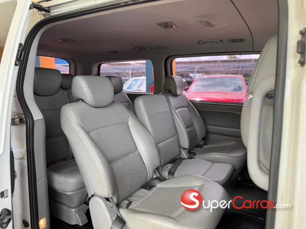 2021 Hyundai Grand Starex — foto 8 / 9