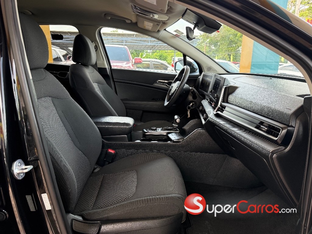 2023 Kia Sportage LX — foto 7 / 8