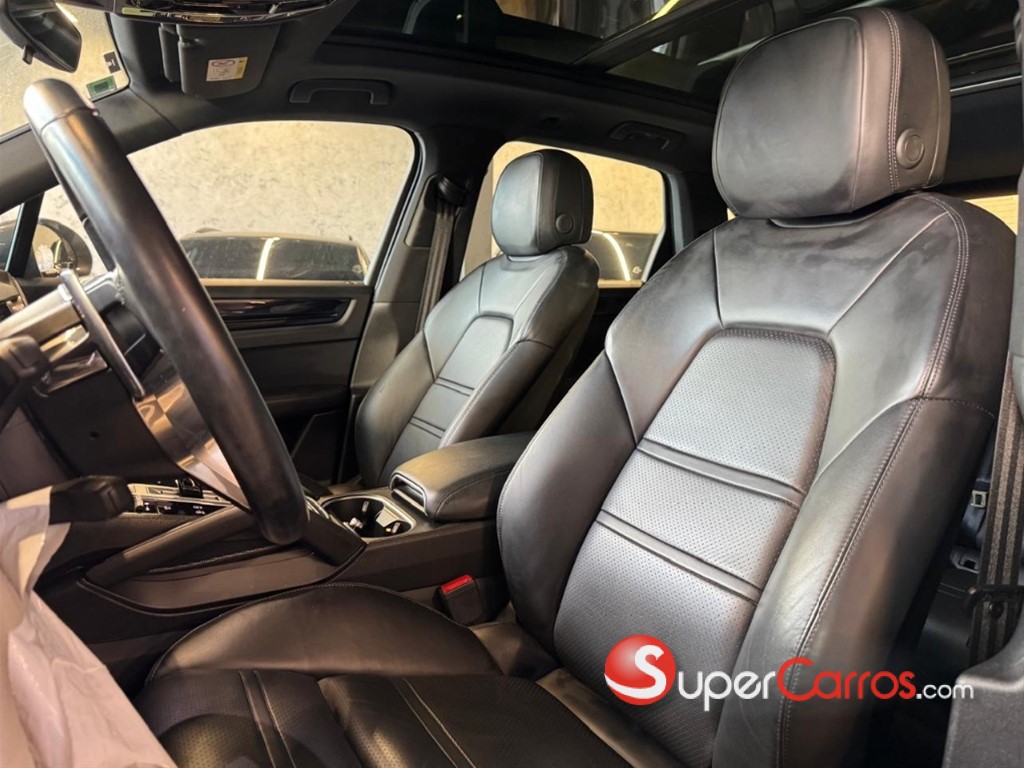 2019 Porsche Cayenne E-Hybrid — foto 8 / 12