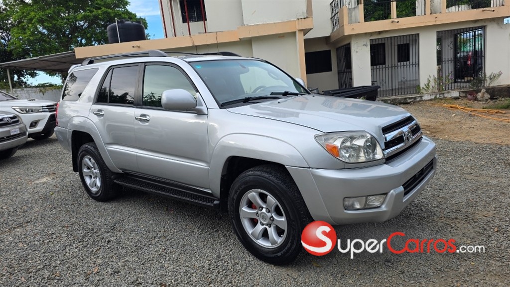 2005 Toyota 4 Runner SR5 — foto 2 / 12
