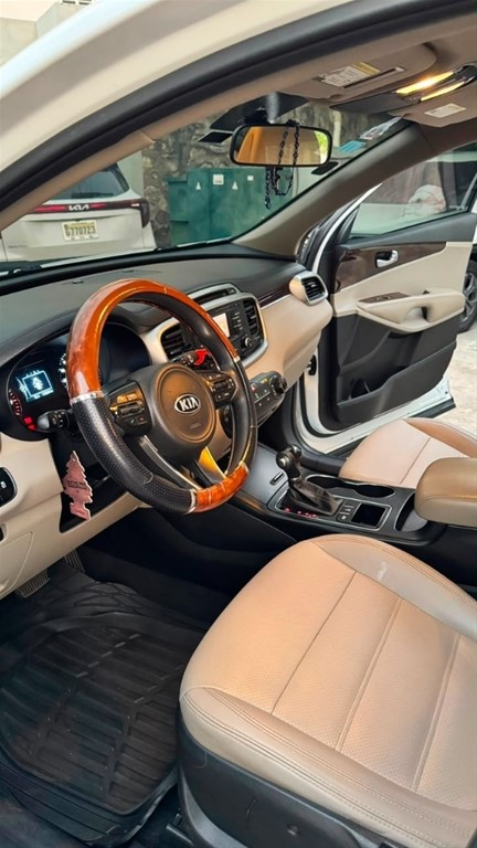 2015 Kia Sorento — foto 4 / 10