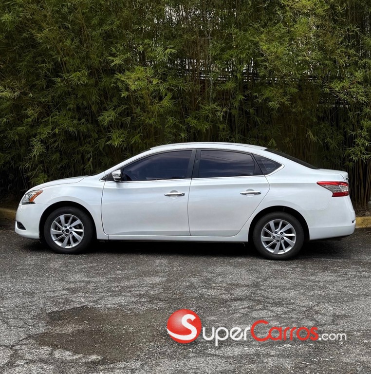 2015 Nissan Sentra — foto 3 / 9