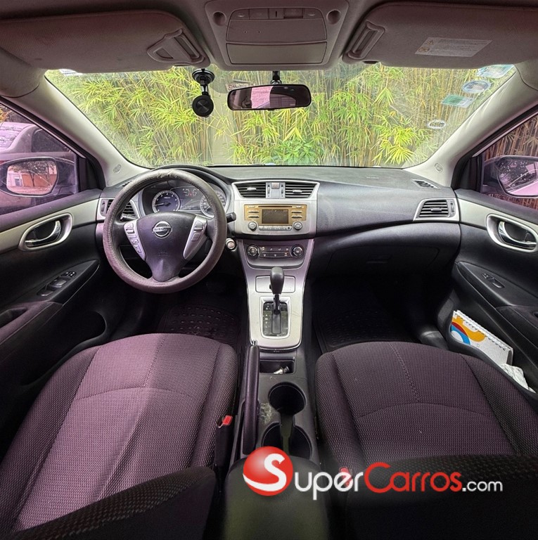 2015 Nissan Sentra — foto 4 / 9