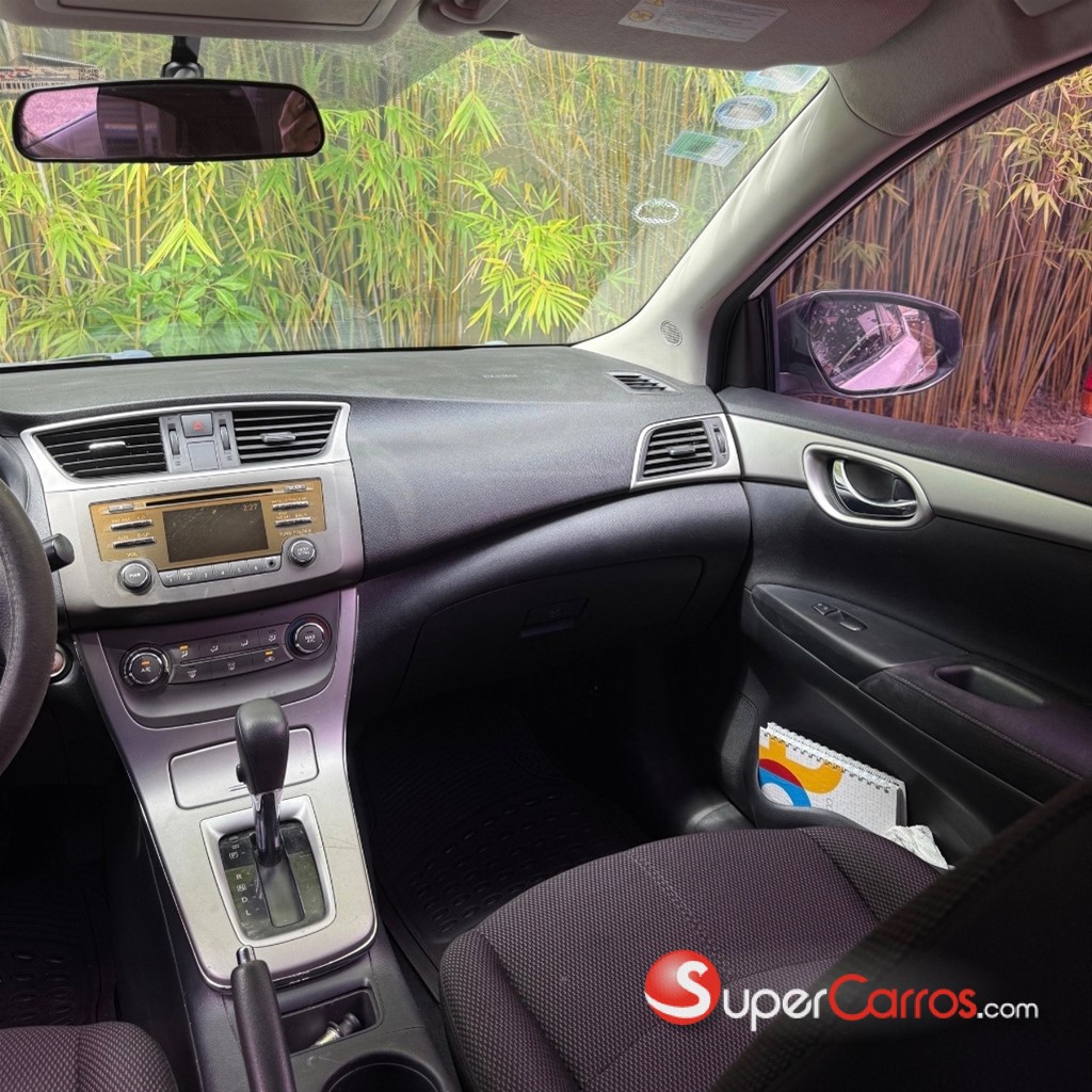 2015 Nissan Sentra — foto 6 / 9