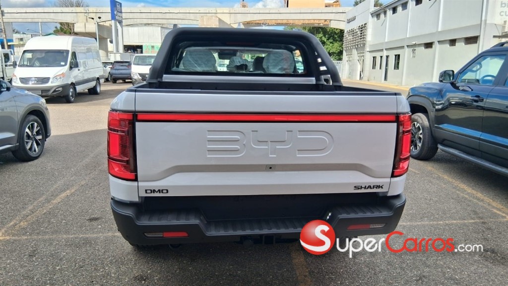 2027 BYD Shark — foto 6 / 12