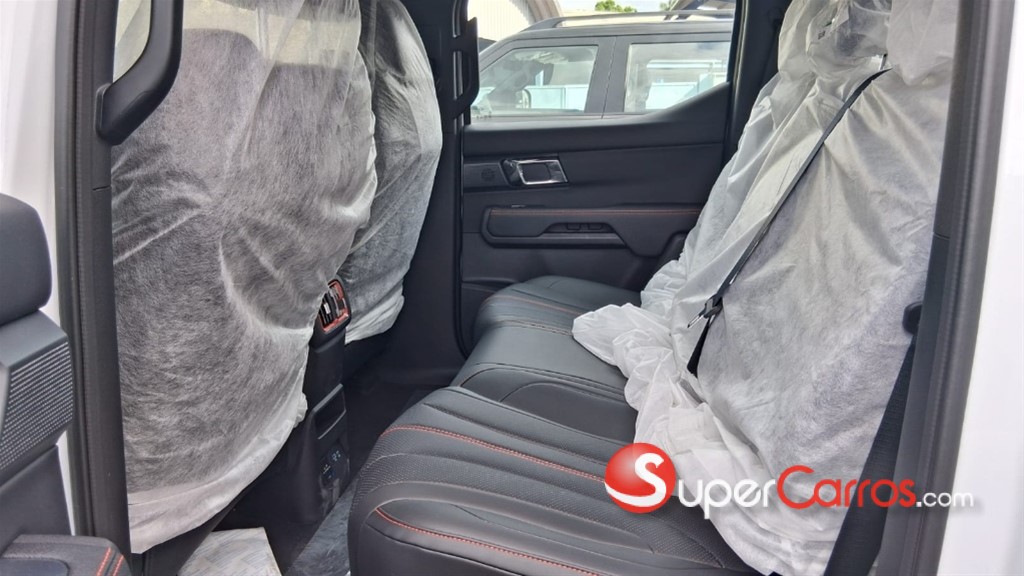 2027 BYD Shark — foto 11 / 12
