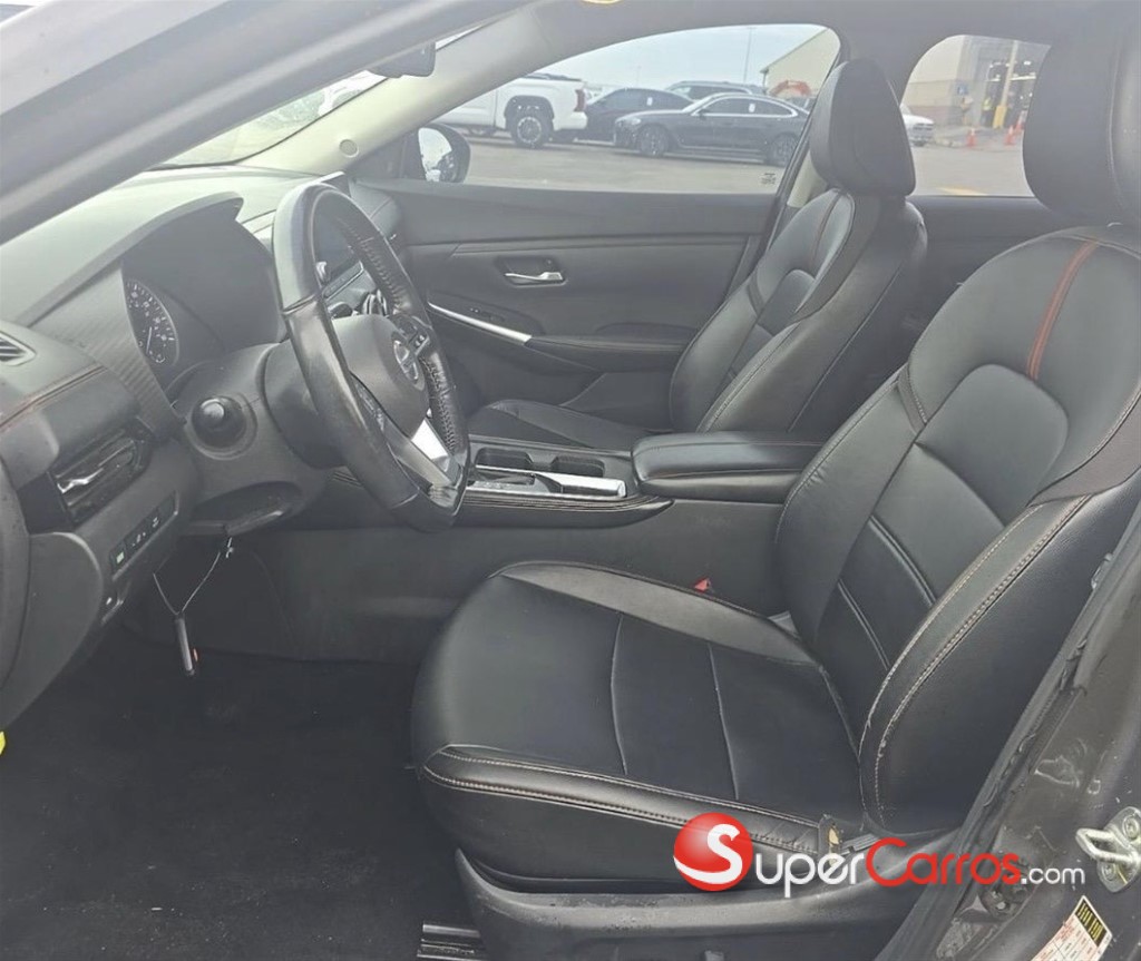 2021 Nissan Sentra SR — foto 6 / 7