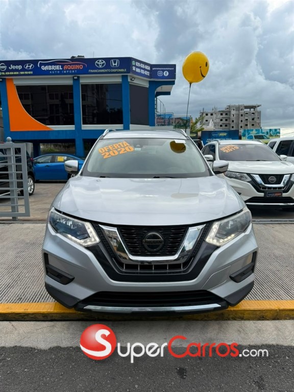 2020 Nissan Rogue SV — foto 4 / 11