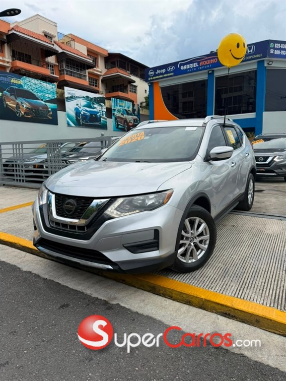 2020 Nissan Rogue SV — foto 7 / 11