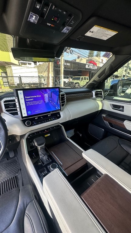 2023 Toyota Tundra Capstone — foto 10 / 12