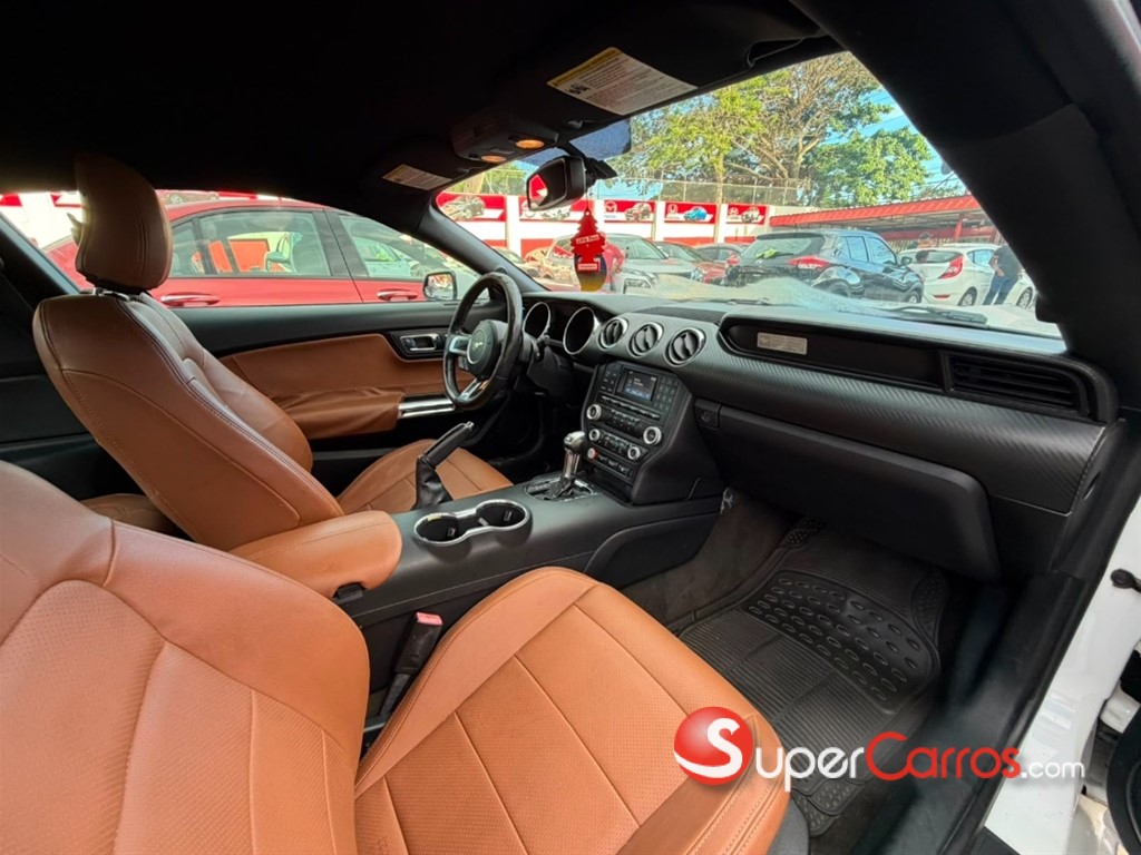 2016 Ford Mustang — foto 6 / 7