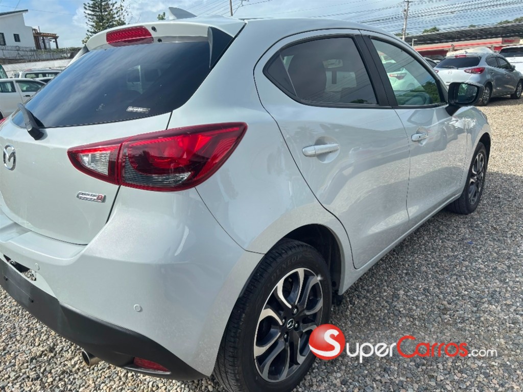 2020 Mazda Demio — foto 3 / 8