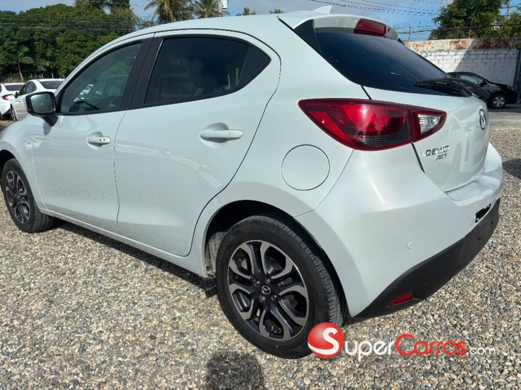 2020 Mazda Demio — foto 5 / 8