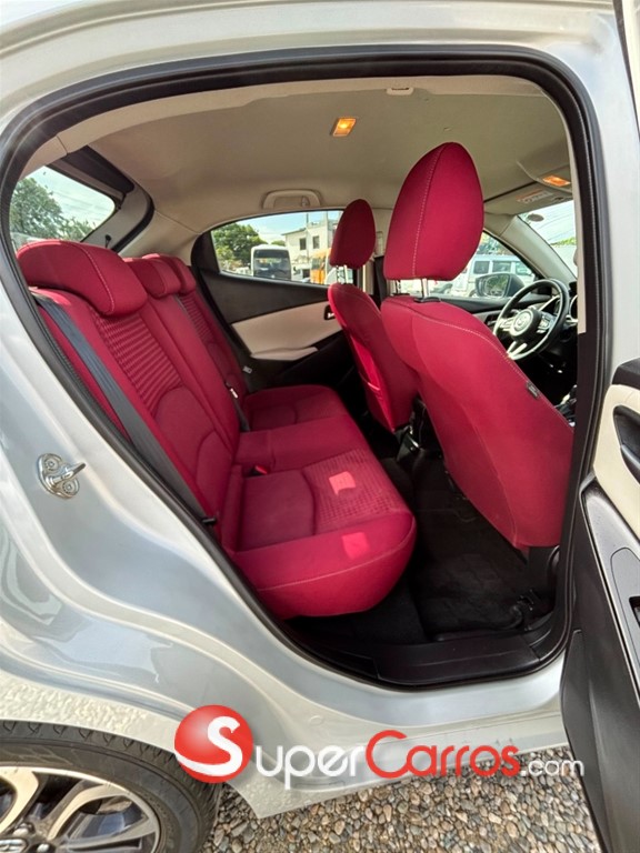 2020 Mazda Demio — foto 8 / 8