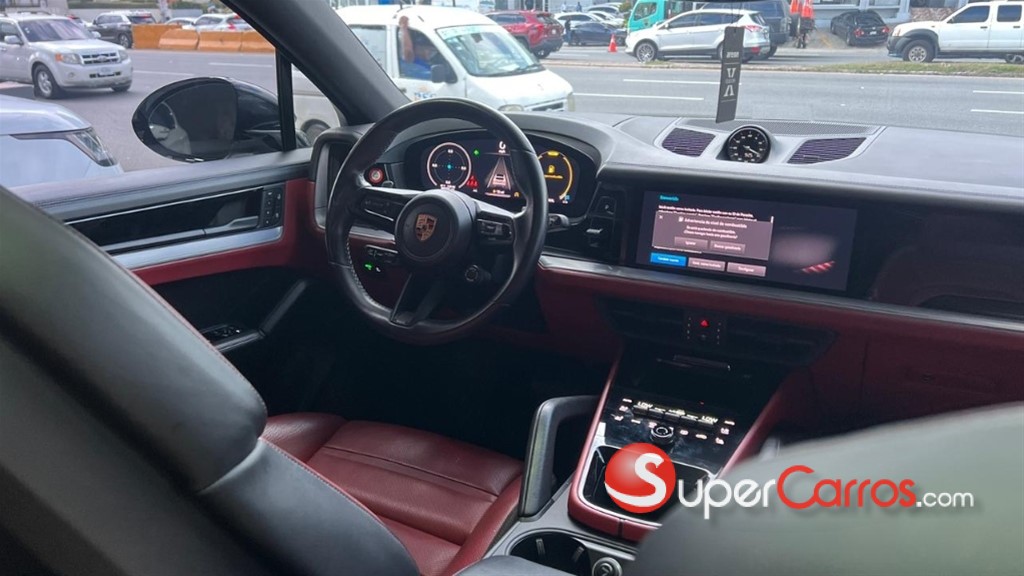 2024 Porsche Cayenne Coupe — foto 10 / 12