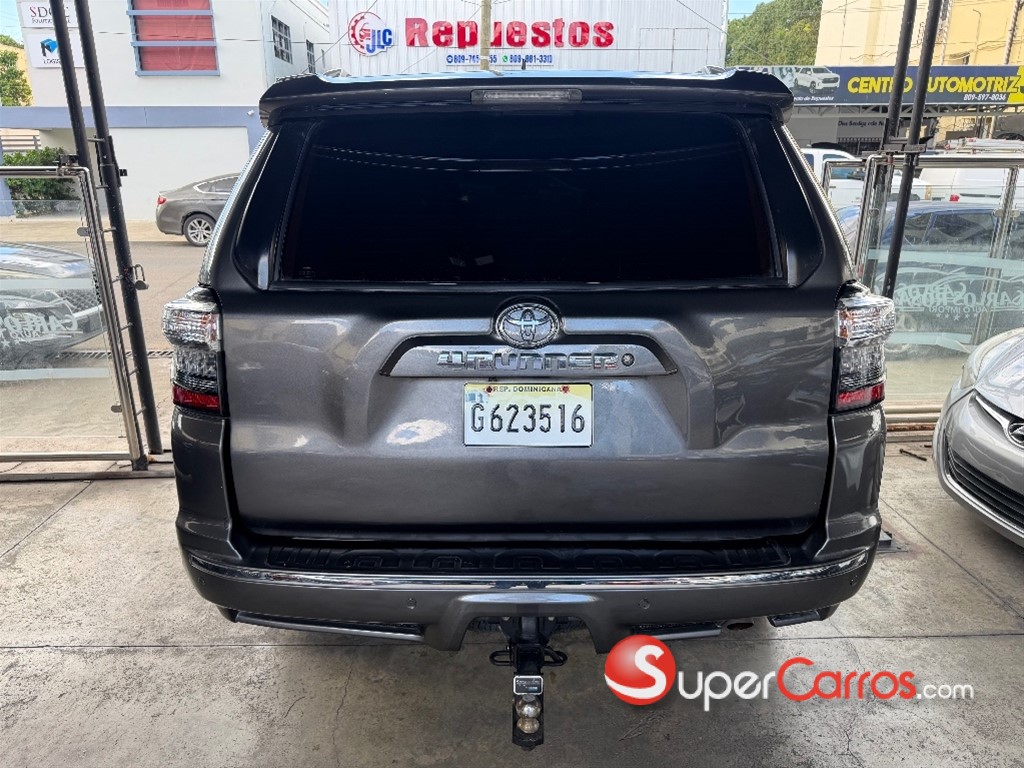 2016 Toyota 4 Runner SR5 Premium — foto 3 / 11