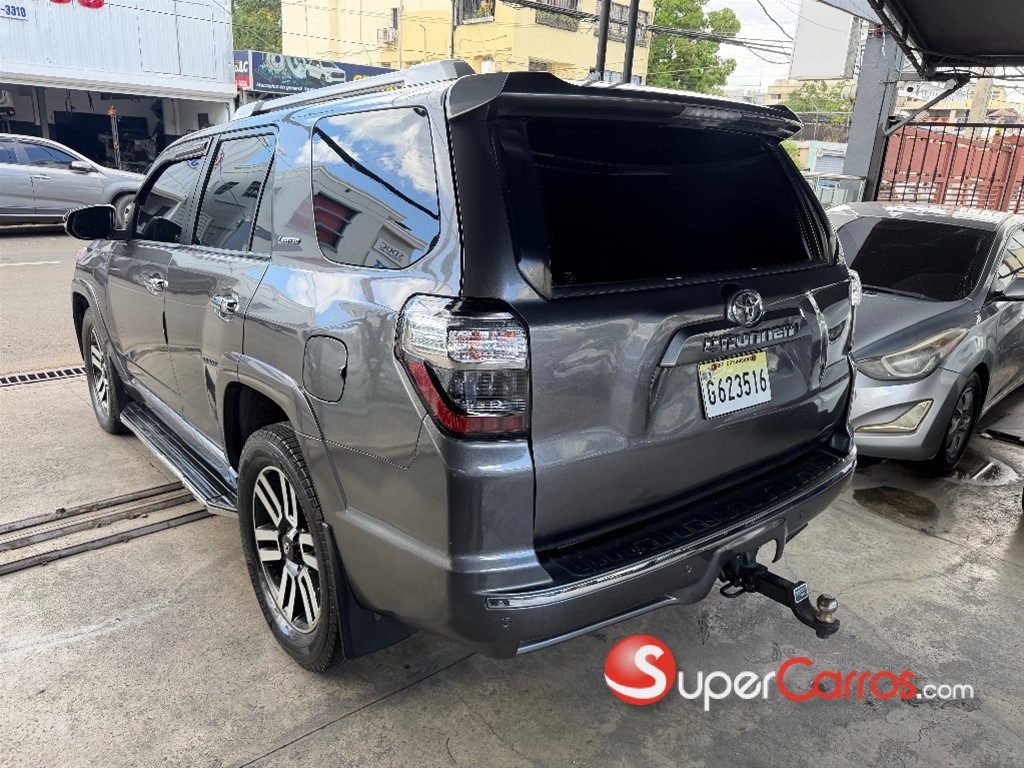 2016 Toyota 4 Runner SR5 Premium — foto 4 / 11