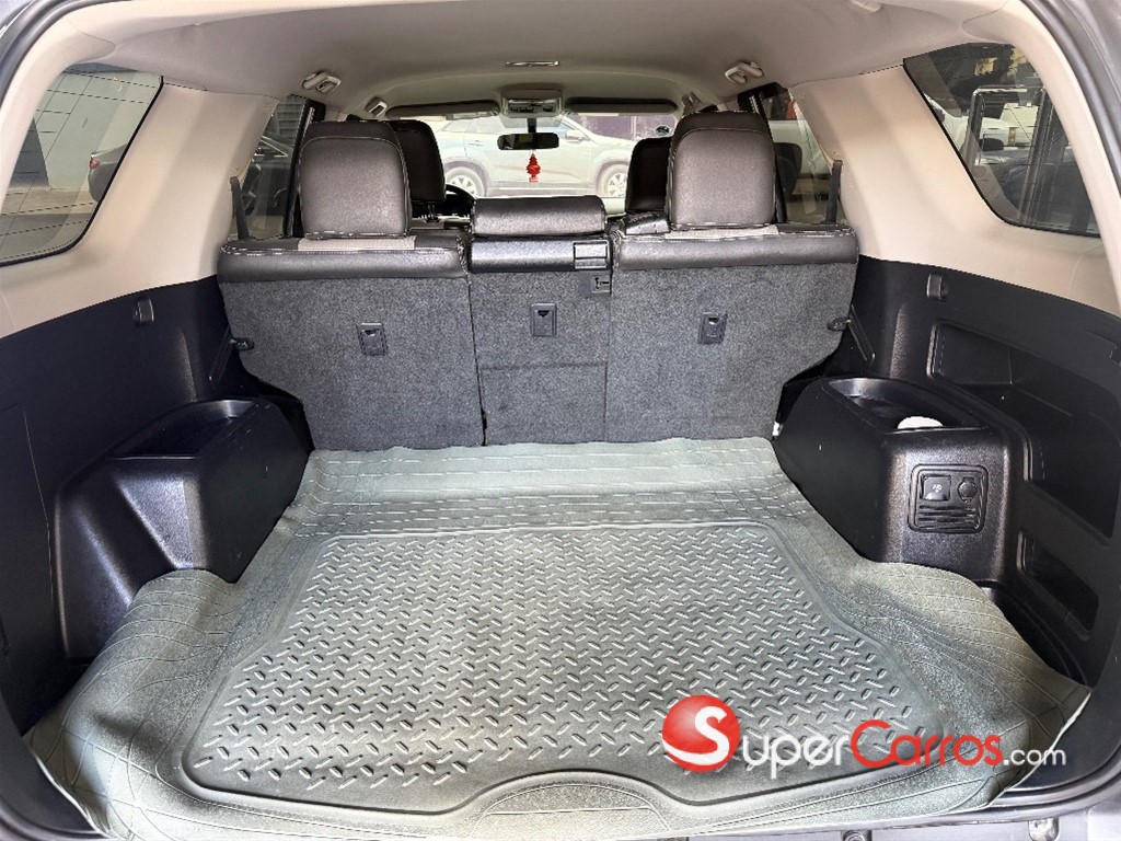 2016 Toyota 4 Runner SR5 Premium — foto 7 / 11