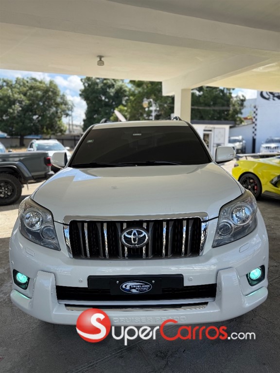 2011 Toyota Land Cruiser VX — foto 2 / 11