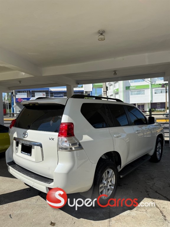 2011 Toyota Land Cruiser VX — foto 4 / 11
