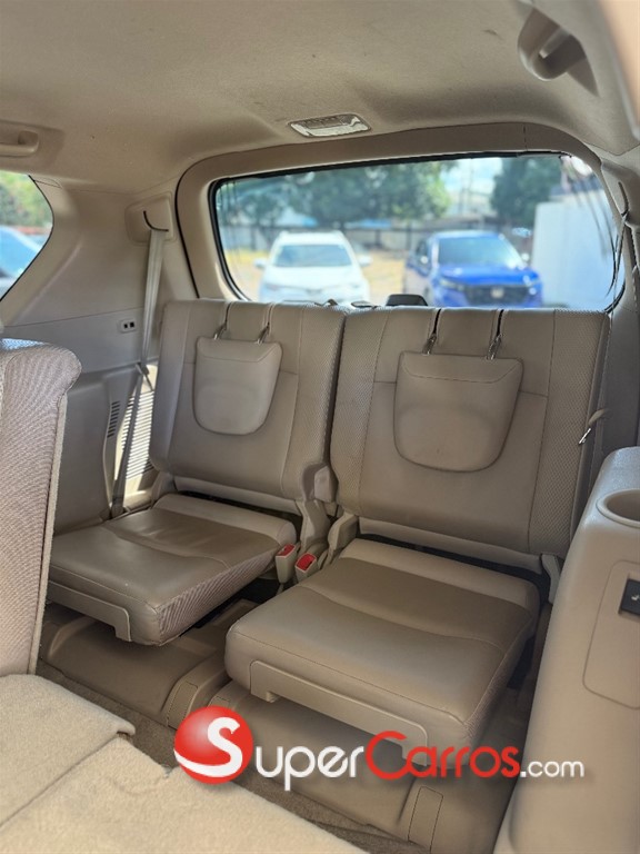 2011 Toyota Land Cruiser VX — foto 8 / 11