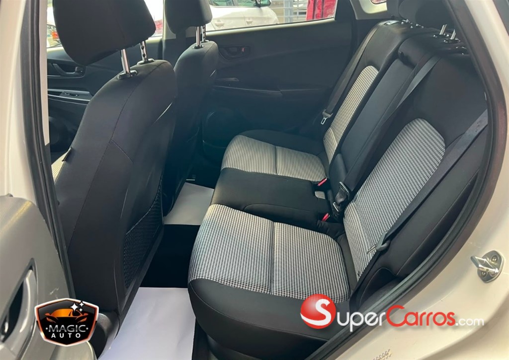 2020 Hyundai KONA SEL — foto 2 / 10
