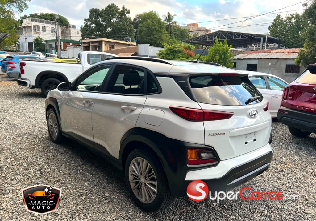 2020 Hyundai KONA SEL — foto 8 / 10