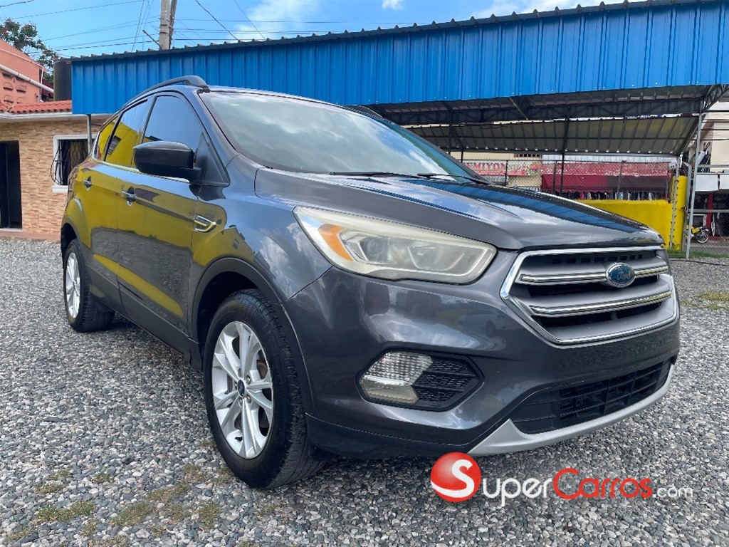 2017 Ford Escape SE — foto 2 / 11