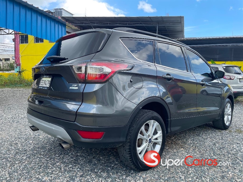 2017 Ford Escape SE — foto 4 / 11
