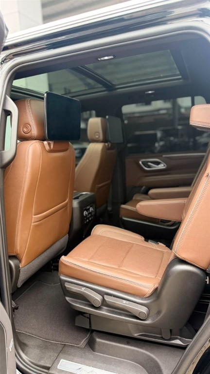 2024 Chevrolet Tahoe Highcountry Duramax — foto 12 / 12