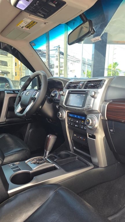 2014 Toyota 4 Runner Limited — foto 2 / 12