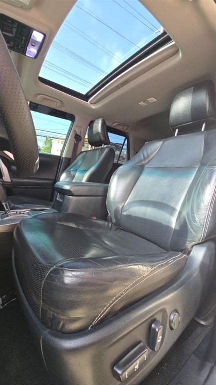 2014 Toyota 4 Runner Limited — foto 10 / 12