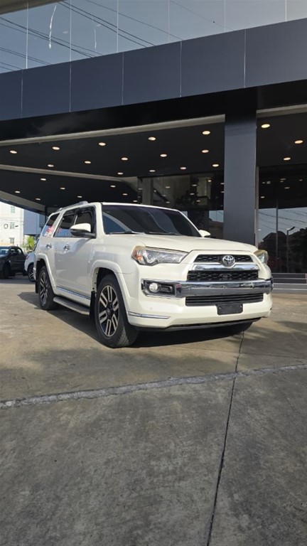 2014 Toyota 4 Runner Limited — foto 12 / 12