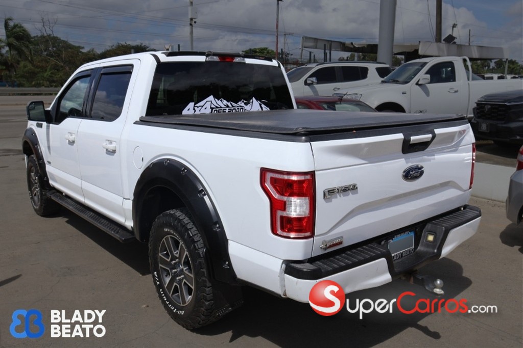 2015 Ford F 150 XLT — foto 3 / 12