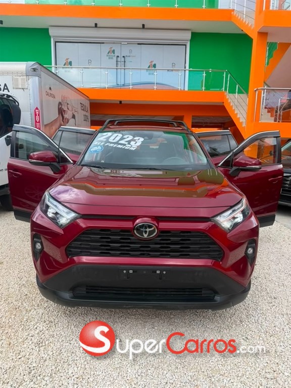 2023 Toyota RAV4 XLE Premium — foto 2 / 6