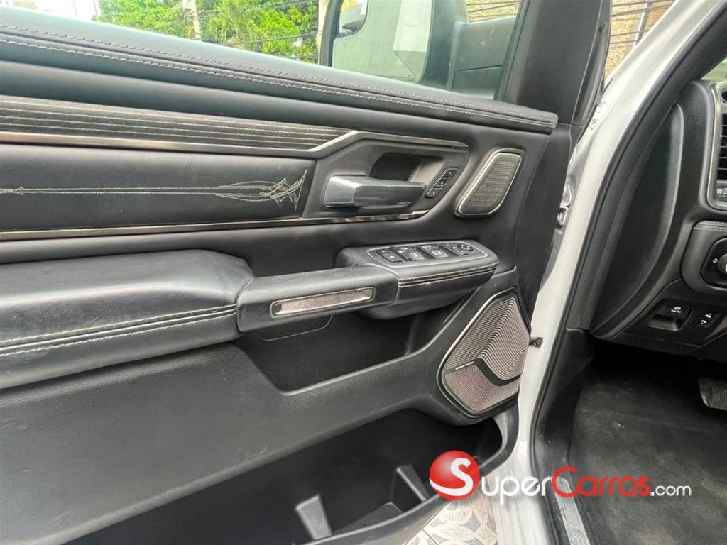 2020 Ram 1500 LIMITED — foto 9 / 12
