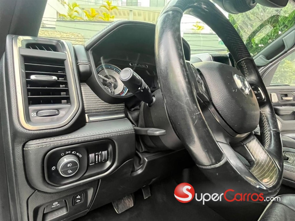 2020 Ram 1500 LIMITED — foto 10 / 12