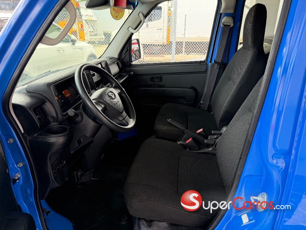 2020 Daihatsu Hijet Minivan — foto 7 / 10