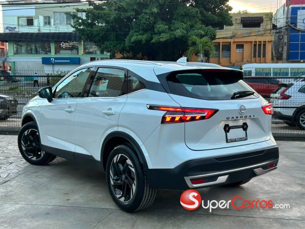 2027 Nissan Qashqai Sense — foto 8 / 12