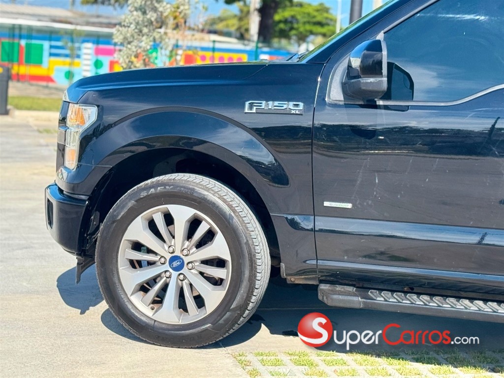 2017 Ford F 150 STX — foto 3 / 12