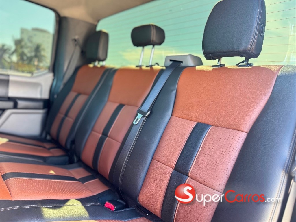 2017 Ford F 150 STX — foto 7 / 12