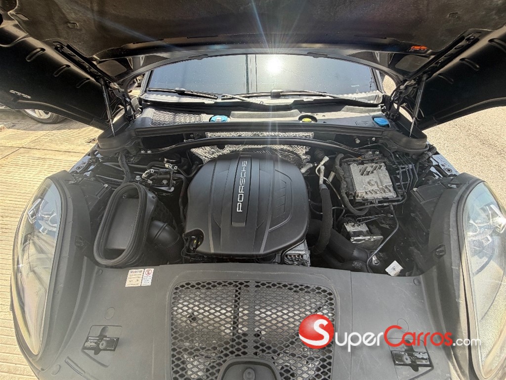 2020 Porsche Macan — foto 9 / 10