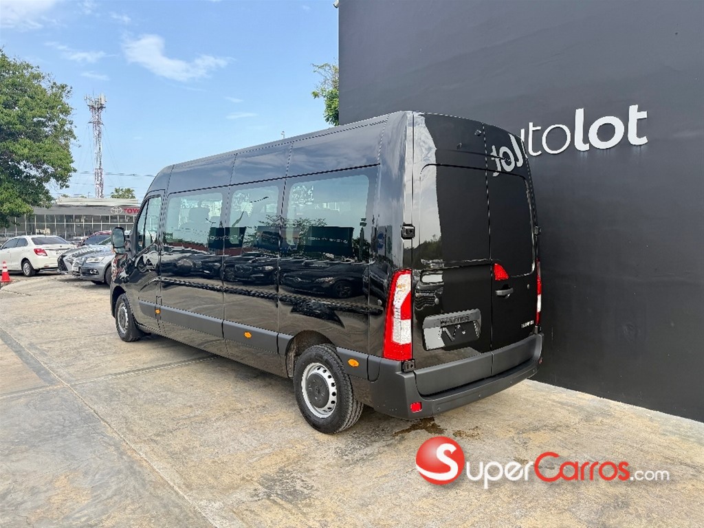 2027 Renault Master Pasajeros — foto 4 / 8