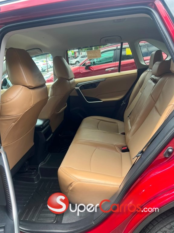 2021 Toyota RAV4 LE — foto 5 / 10